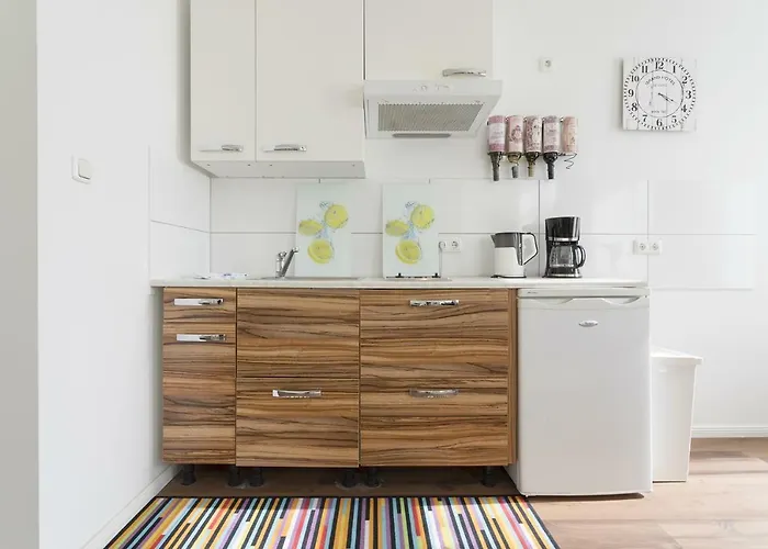 Studio Apartment Niemetzstr 51