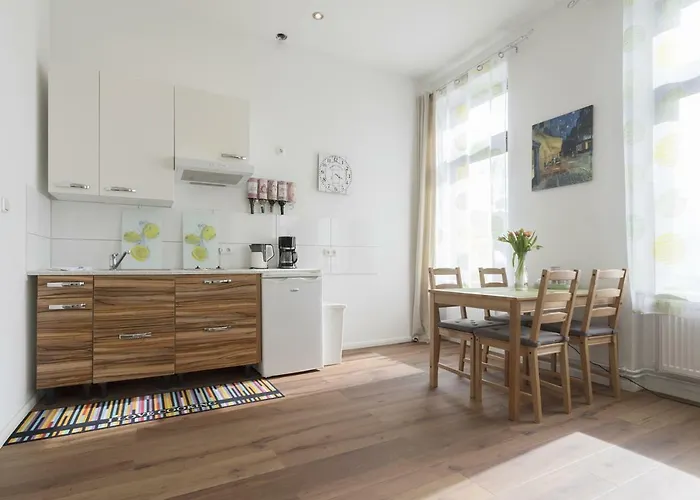 Studio Apartment Niemetzstr 51